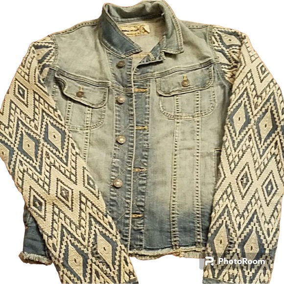 ANTHROPOLOGIE $295 Denim jacket with tapestry sleeves and plaid cuffs. - Picture 2 of 9